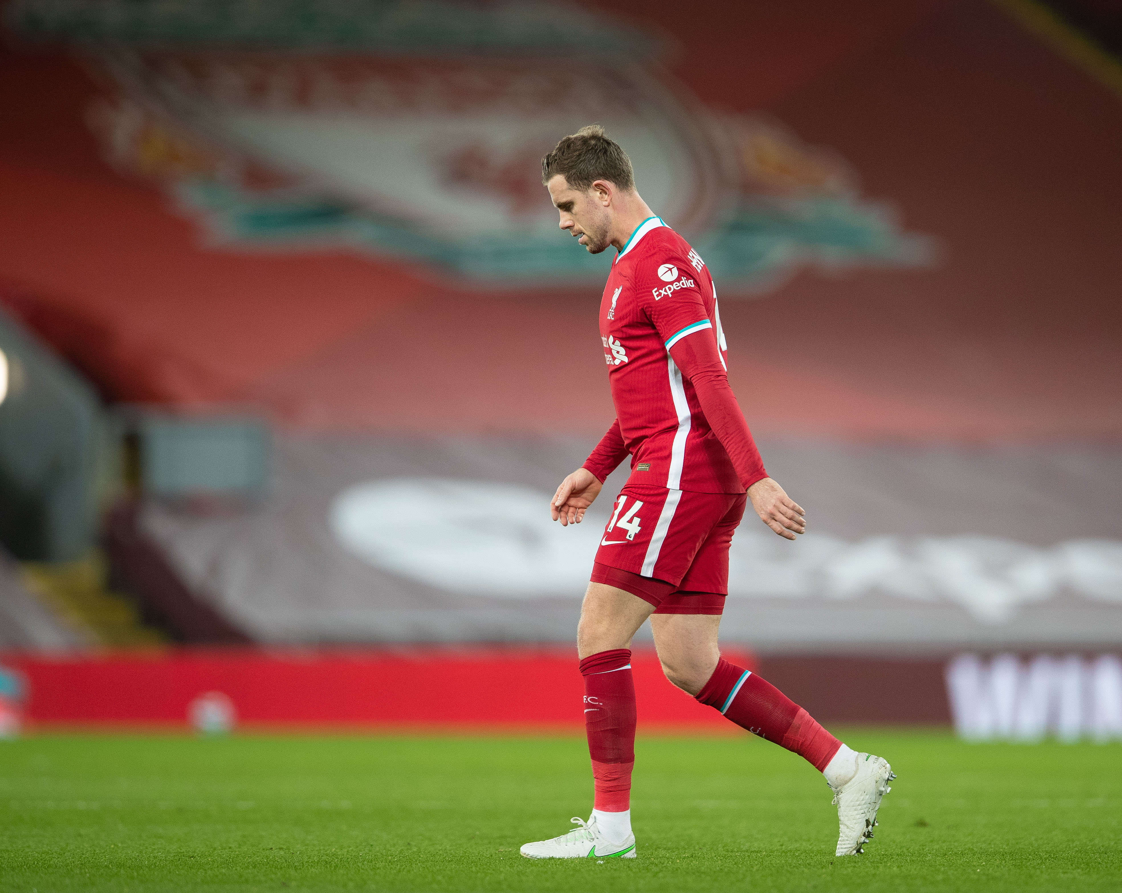 斯洛特彻底被架空？利物浦内部矛盾激化，高层或让利物浦深陷苦海