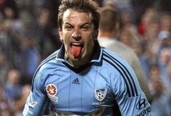 《荒野迷城》公测火爆预约中，再现末日之下的丧尸围城