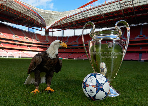 [天下足球]有惊无险 拜仁收获联赛四连胜